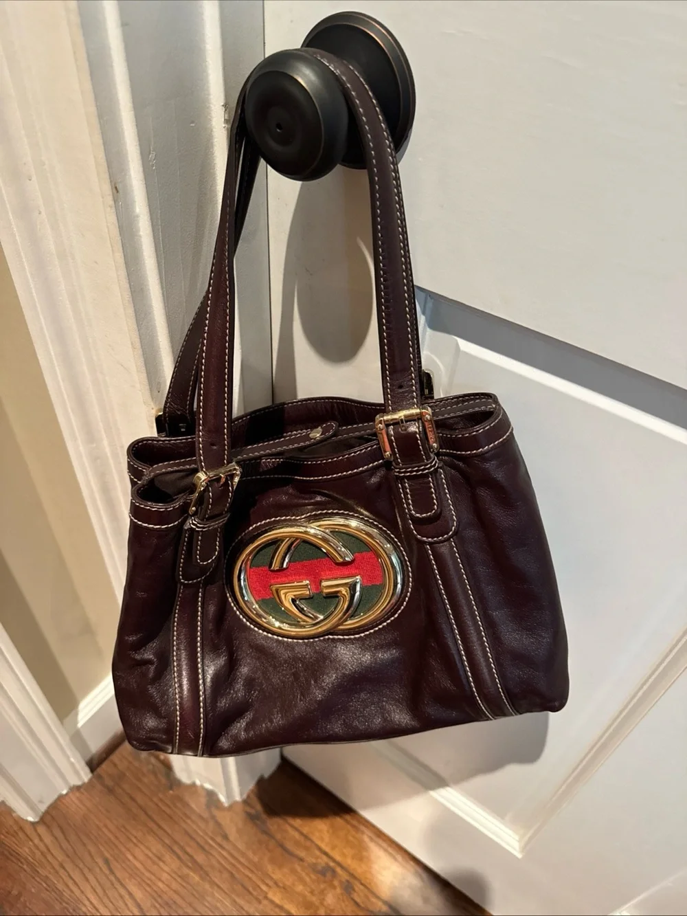Beautiful Vintage Dark Brown Leather Gucci Shoulder Tote Bag. Original Owner
